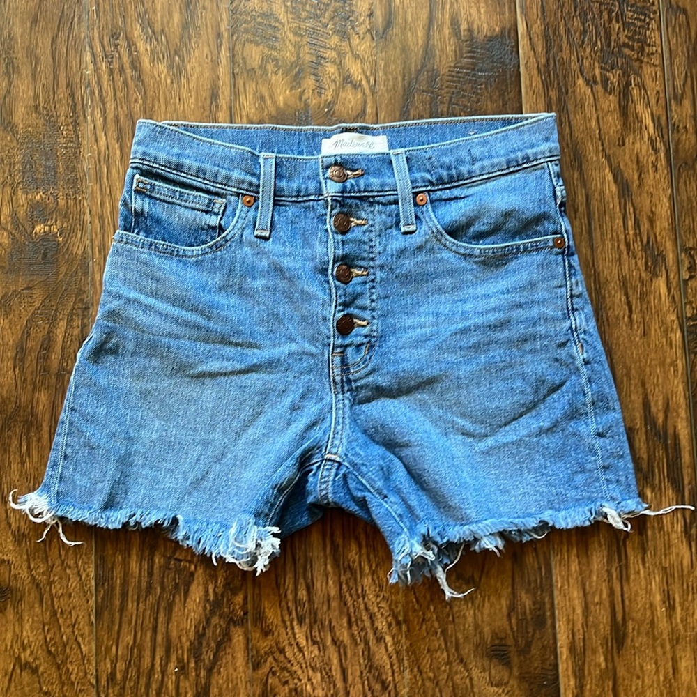 Madewell denim high rise shorts, size 25